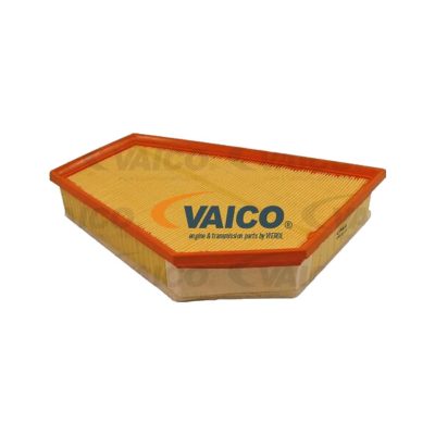 VOLVO Air Filter VAICO V950101