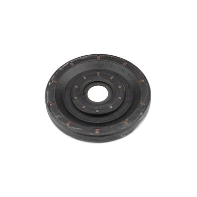 VOLVO Engine Crankshaft Seal 8692757
